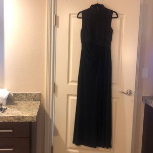 Lauren Ralph Lauren Black/Gold Gown